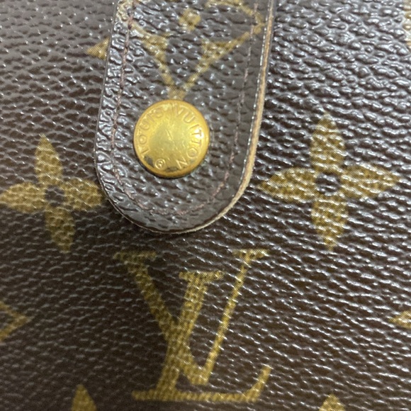 Authentic Louis Vuitton wallet - Picture 13 of 13